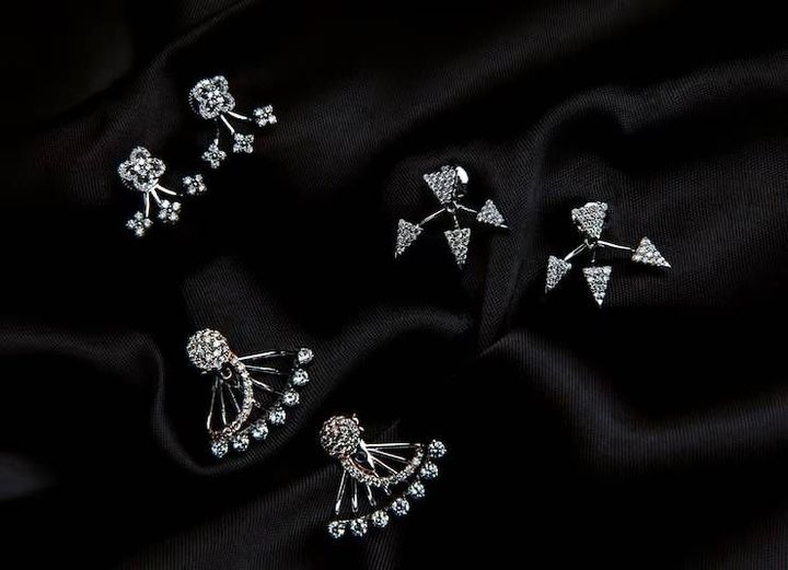 Diamond Studs: Guide to 4Cs, Styles, Settings and Diamond Quality
