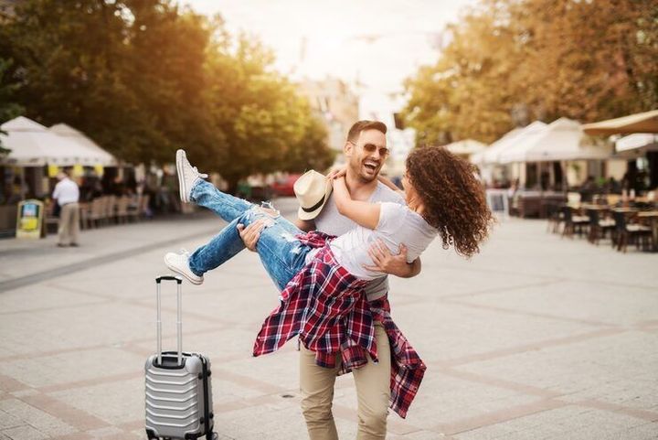 Couple Travel: Explore Romantic Destinations and Essential Planning Details