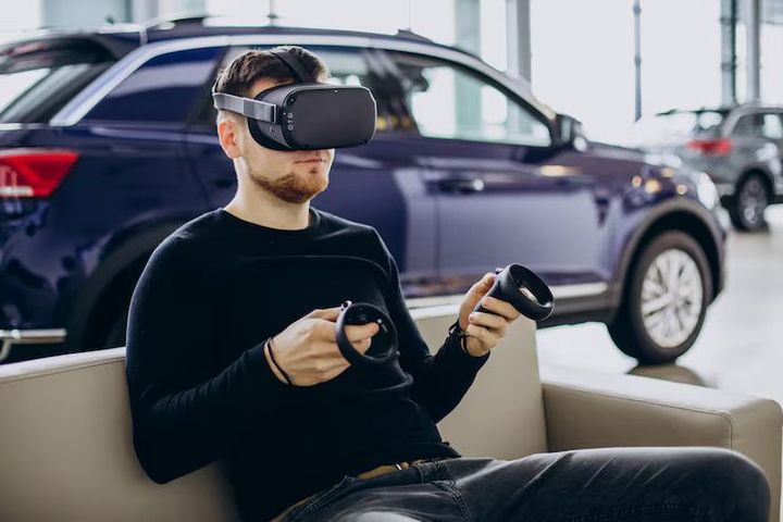 AR in Automotive Industry: Explore Applications, Technology, and Key Information