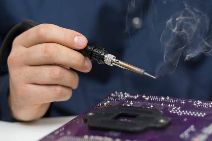 Soldering Machines: Guide to Types, Working Principles, Components, and Applications