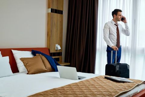 Business Class vs First Class: Explore Premium Air Travel Differences