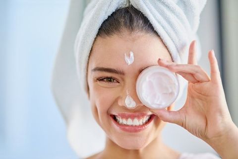 Vitamin C Serums: Manufacturers, Formulation, and Sourcing Guide