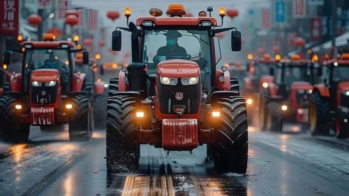 Tractors: Guide to Types, Functions, and Practical Insights