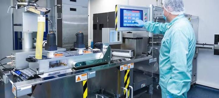Automatic Labeling Machines for Pharma: Guide to Technology and Key Details