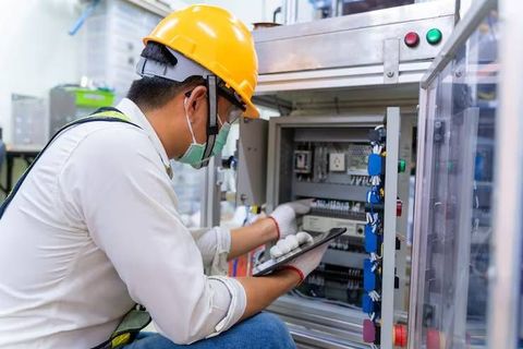 Container Handling Systems Basics: Learning About Ports, Terminals, and Logistics