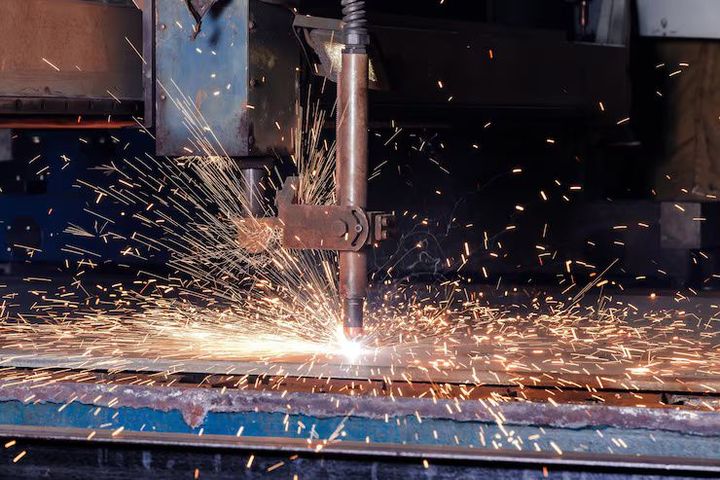 Plasma Cutting Machines: An Overview of Cutting Methods and Machine Components