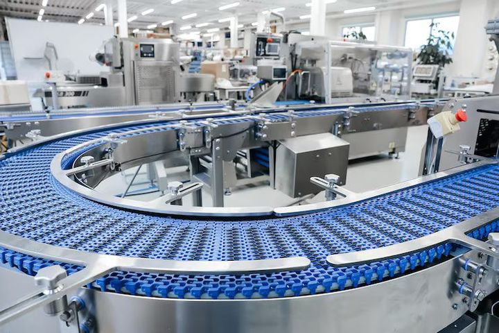 Conveyor Systems: Explore Types, Components, and Industrial Applications