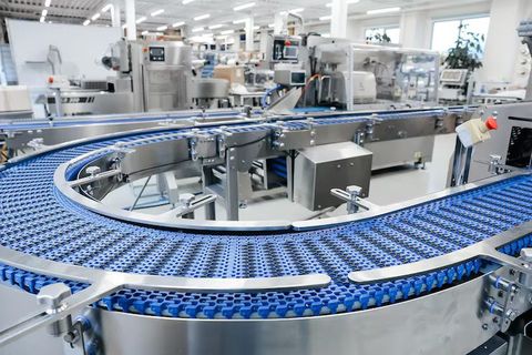 Conveyor Systems: Explore Types, Components, and Industrial Applications