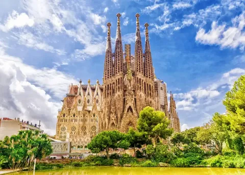 Delhi to Barcelona Travel Guide: Routes, Visa, Tips & Planning