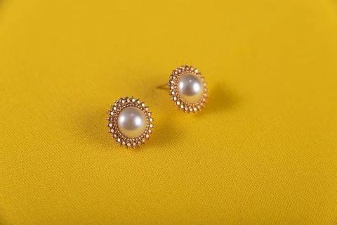 Gemstone Studs: Explore Gemstone Shapes, Cuts, Settings, and Style Options