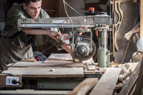 Hydraulic Shearing Machines: Guide to Types, Uses and Safety