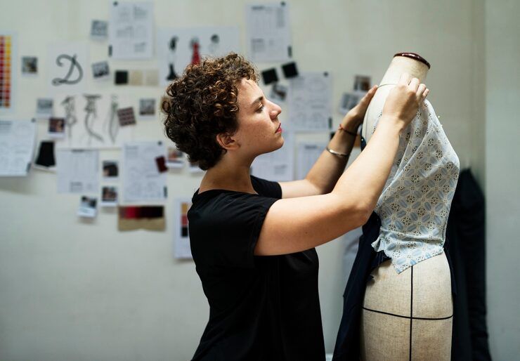 Storytelling Fashion: Guide to Creative Expression and Practical Insights