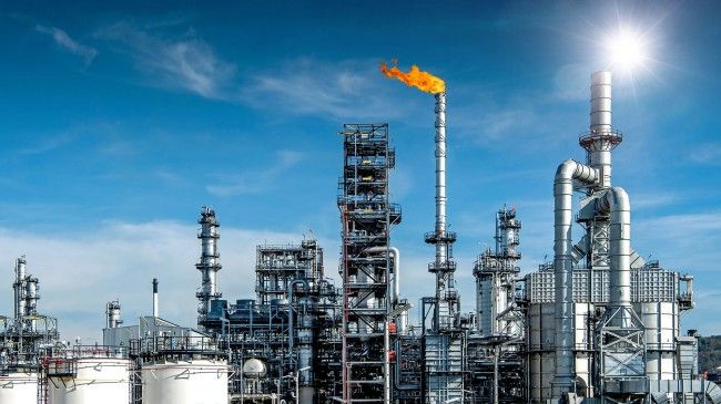 Explore Oil Refinery Equipment: Basics, Explanation, and Key Facts
