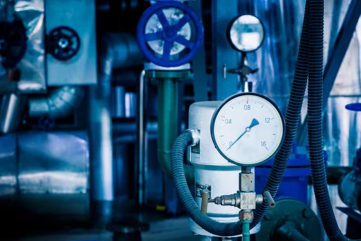 Industrial Air Compressor Systems: Guide & Efficiency Trends